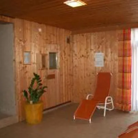Kristall Apartamento *